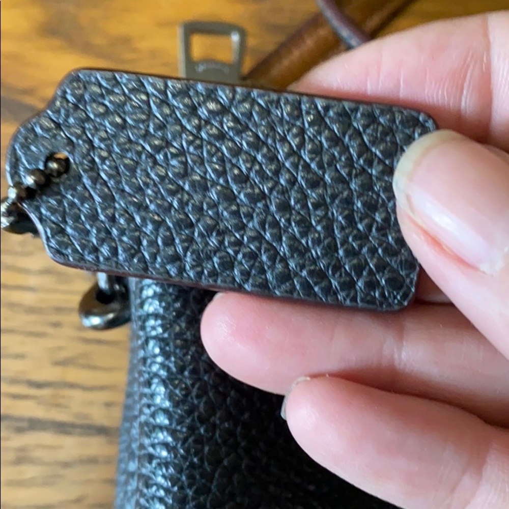 Authentic Coach x Keith Haring NYC  crossbody - Picture 4 of 10